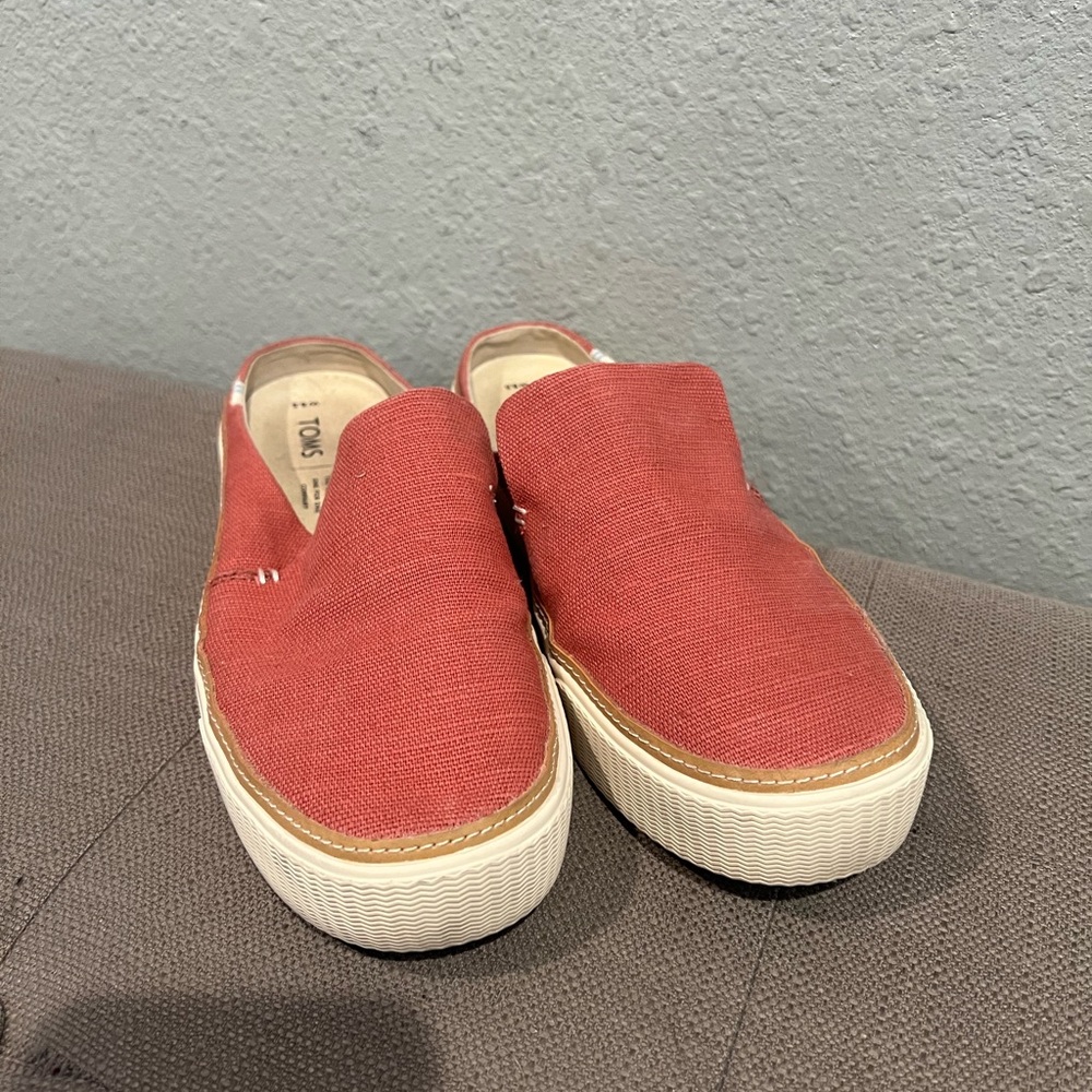 Casual Red TOMS Slip-On Shoes, size 8.5